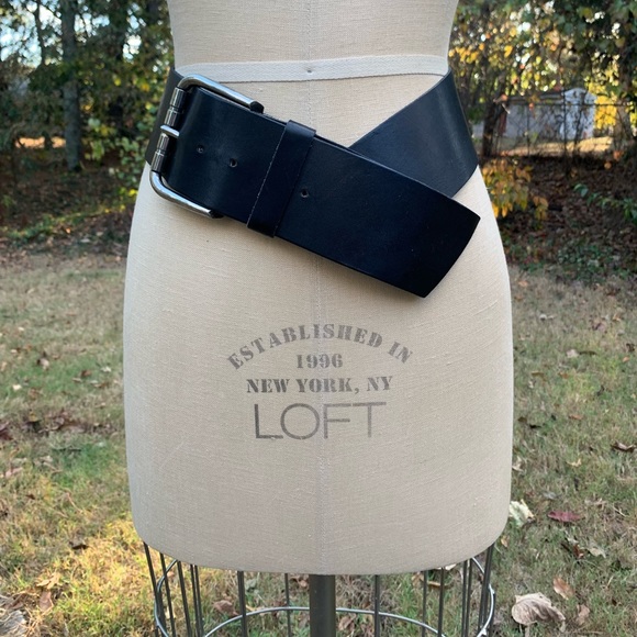 Funky Vintage Leather Oversized Waist Belt - Picture 4 of 16